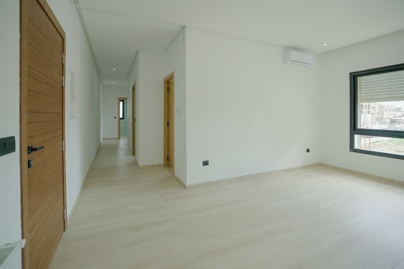 Appartement à vente à P7P2+R54, Ben Arous - Appartement S+2 Haut Standing avec 2 Balcons – Résidence Khalifa 5