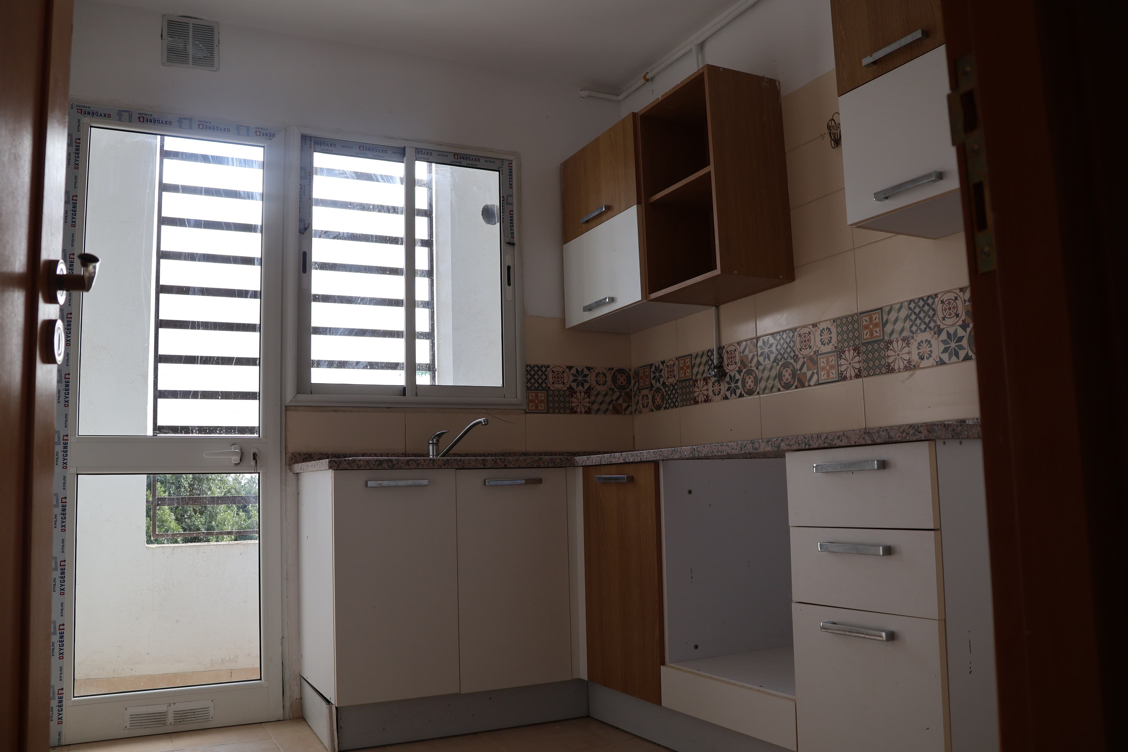 Appartement S+3 à vendre – Rez-de-chaussée - Résidence Essaraya, Ben Arous - Image 6